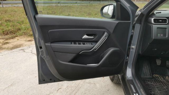 Dacia Duster image 1