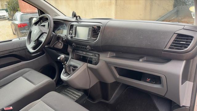 Peugeot Expert Combi image 2