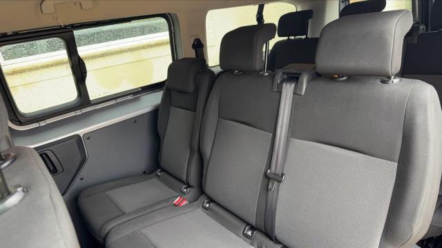 Peugeot Expert Combi image 9