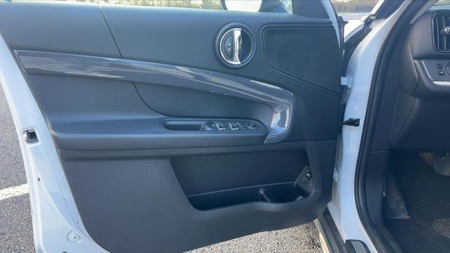 Mini Countryman image 5