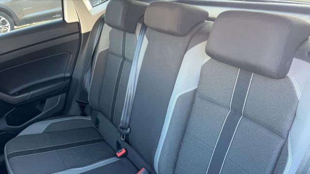 Volkswagen Polo image 9