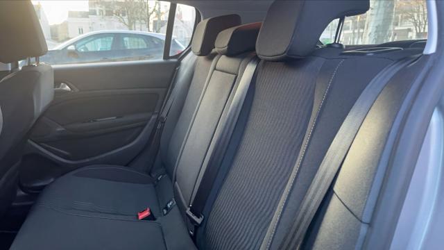 Peugeot 308 image 5