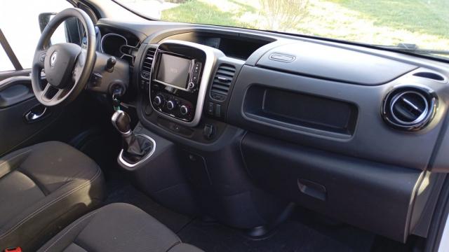 Renault Trafic image 3