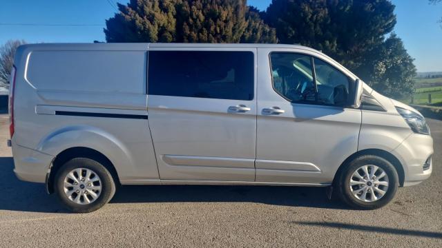 Ford Transit Custom image 2