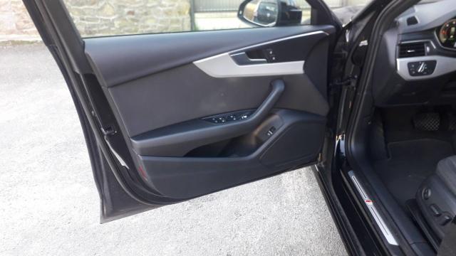 Audi A4 Avant image 9