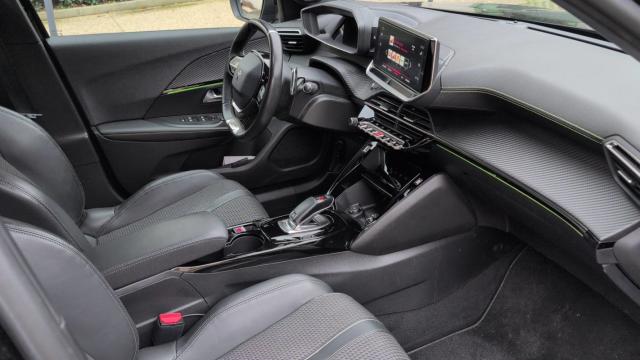 Peugeot 2008 image 9