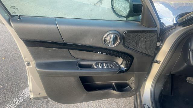 Mini Countryman image 8