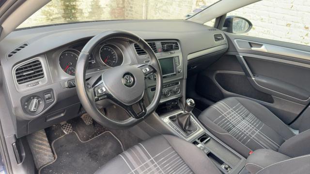 Volkswagen Golf image 1