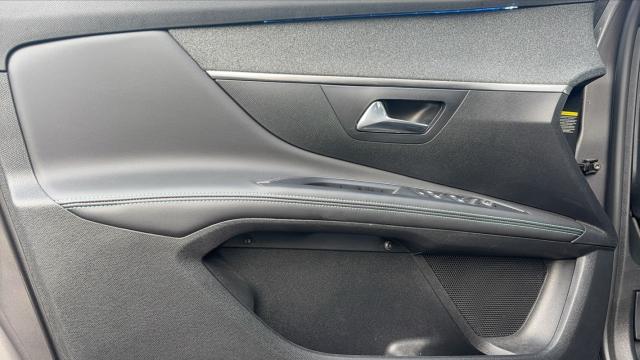 Peugeot 5008 image 4