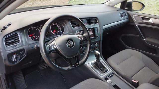 Volkswagen Golf image 5