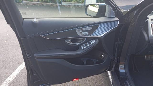 Mercedes Benz Eqc image 1