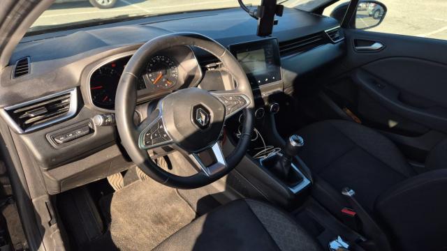 Renault Clio image 2