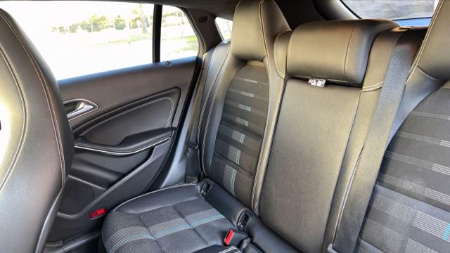 Mercedes Benz Cla Shooting Brake image 7