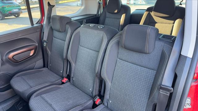 Peugeot Rifter image 1