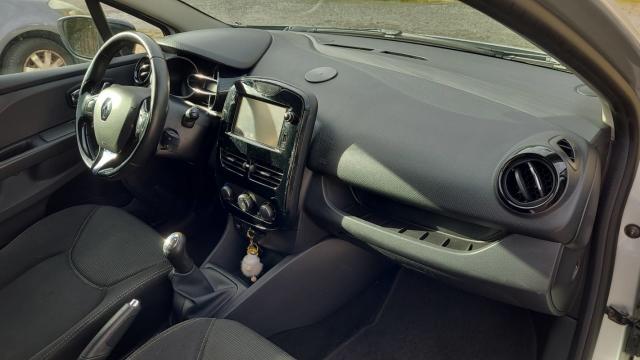 Renault Clio Estate image 6