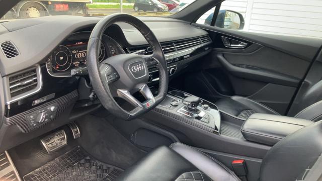 Audi Q7 image 1