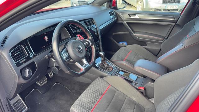 Volkswagen Golf image 2