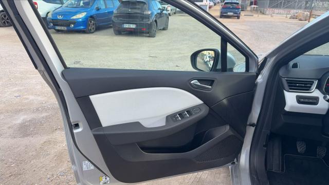 Renault Clio image 1