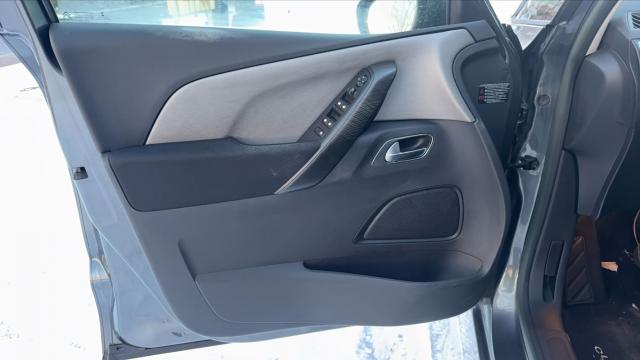 Citroen C4 Picasso image 2