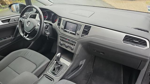 Volkswagen Golf Sportsvan image 5