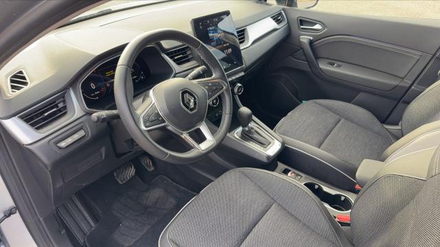 Renault Captur image 1