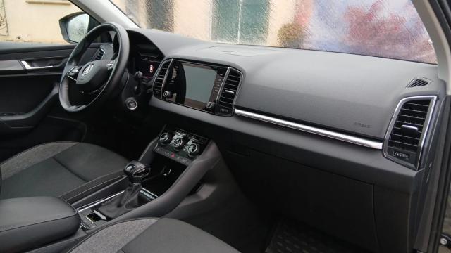 Skoda Karoq image 8