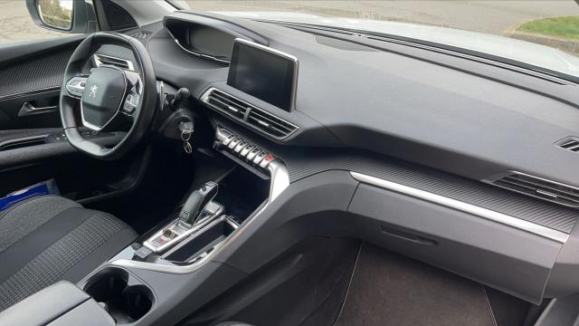 Peugeot 3008 image 8