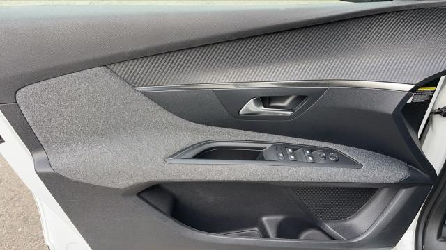 Peugeot 3008 image 4