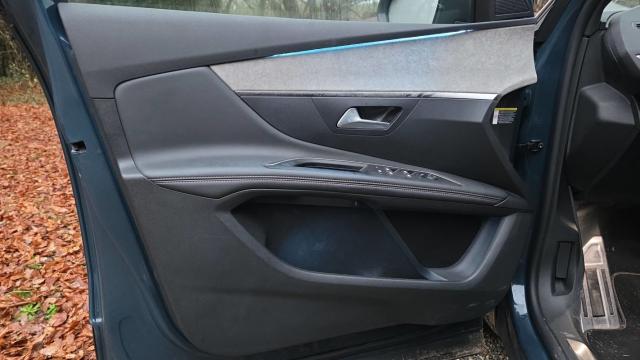 Peugeot 3008 image 8