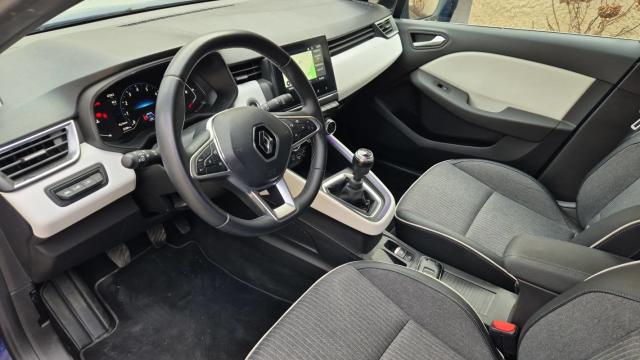 Renault Clio image 6