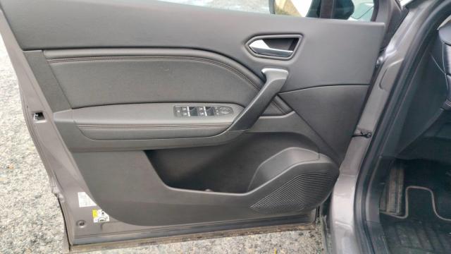 Renault Captur image 6