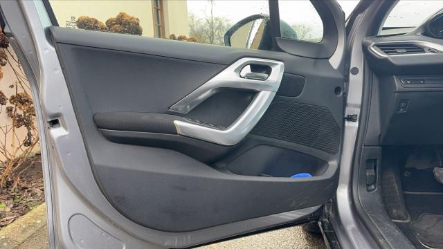 Peugeot 2008 image 5