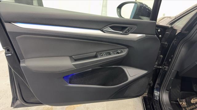 Volkswagen Golf image 7