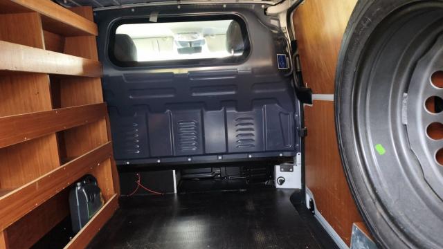 Mercedes Benz Vito image 8