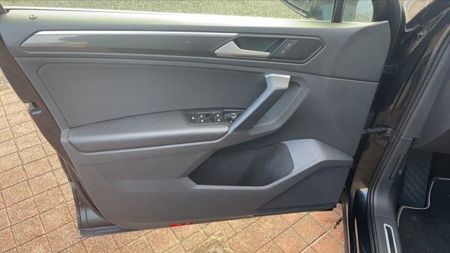 Volkswagen Tiguan image 8