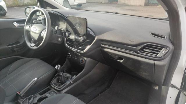 Ford Fiesta image 6