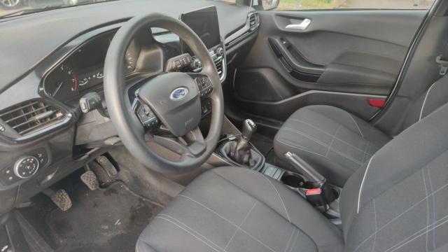 Ford Fiesta image 8