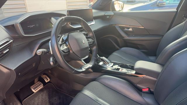 Peugeot 2008 image 9