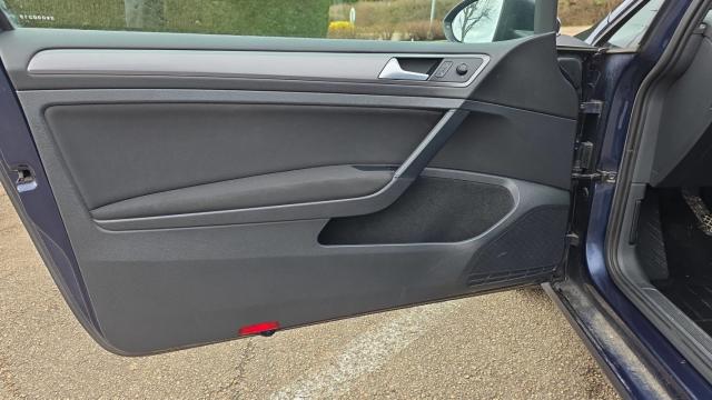 Volkswagen Golf image 4