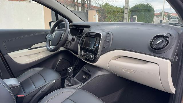 Renault Captur image 2