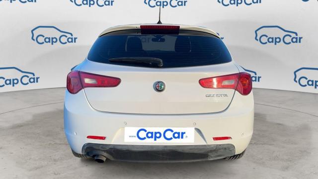 Alfa Romeo Giulietta image 5