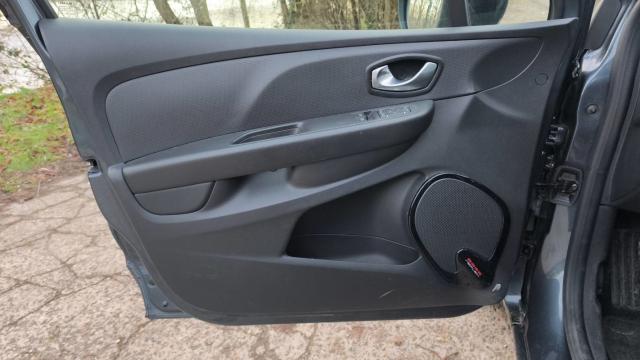 Renault Clio image 9