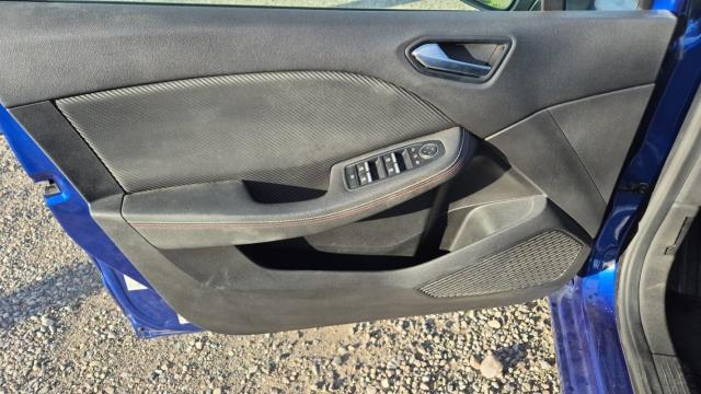 Renault Clio image 9