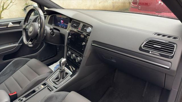 Volkswagen Golf image 6