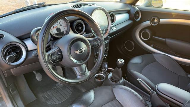 Mini Cabrio image 3