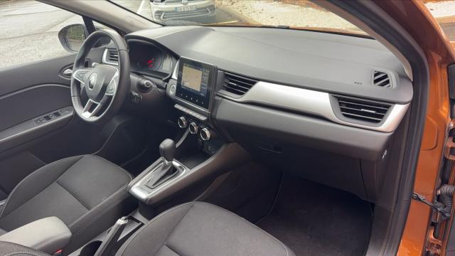 Renault Captur image 1