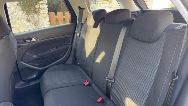 Peugeot 308 image 6