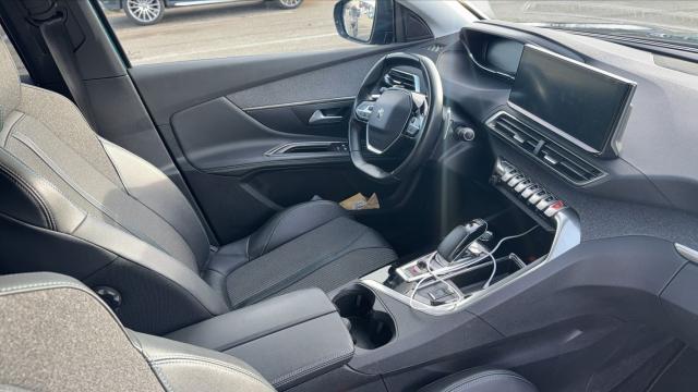 Peugeot 3008 image 1