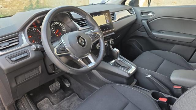 Renault Captur image 2