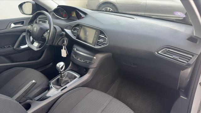 Peugeot 308 image 7